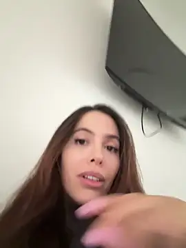 Snapshot of Amber_Rush_ chatting on October 15, 8:17 pm Amber Rush online show from October 15, 8:17 pm
