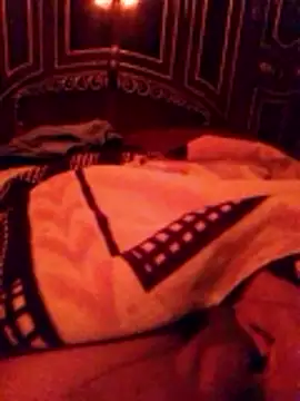 Snapshot of AHMED0233 chatting on February 4, 1:22 am AHMED0233 online show from February 4, 1:22 am