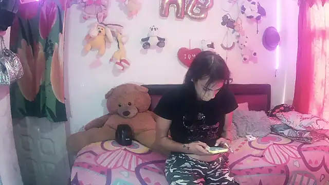 Snapshot of alexxa_dirty chatting on February 6, 8:34 pm alexxa dirty online show from February 6, 8:34 pm