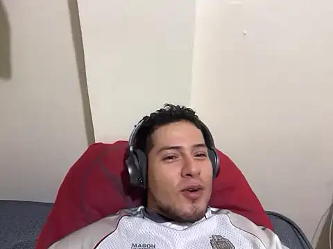 Malandralle online show from November 26, 5:07 am