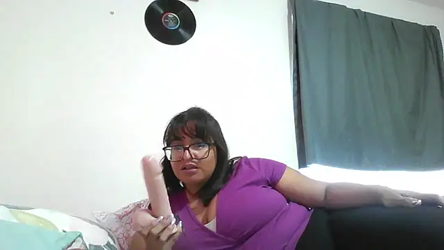 pvinkilla online show from April 9, 9:10 pm