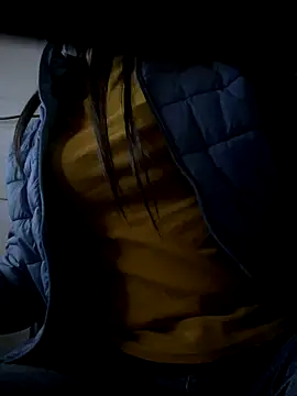 Snapshot of Tuongvy05 chatting on December 3, 2:49 pm Tuongvy05 online show from December 3, 2:49 pm