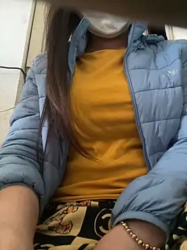 Snapshot of Tuongvy05 chatting on December 1, 8:15 am Tuongvy05 online show from December 1, 8:15 am