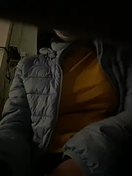 Tuongvy05 online show from February 5, 4:25 pm