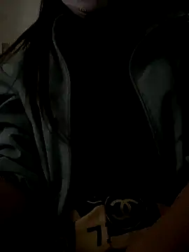 Snapshot of Tuongvy05 chatting on December 16, 1:10 am Tuongvy05 online show from December 16, 1:10 am