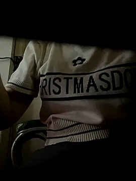 Snapshot of Tuongvy05 chatting on December 5, 5:11 pm Tuongvy05 online show from December 5, 5:11 pm