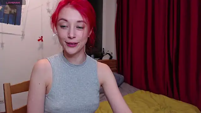 Snapshot of spoilme_gently chatting on October 12, 6:20 pm spoilme gently online show from October 12, 6:20 pm