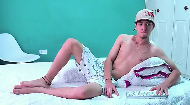 Snapshot of Chandler_ken chatting on February 26, 7:21 pm Chandler ken online show from February 26, 7:21 pm