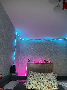 Evaaa Babiesss online show from January 8, 6:14 pm