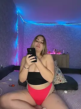 Evaaa Babiesss online show from November 19, 6:08 pm