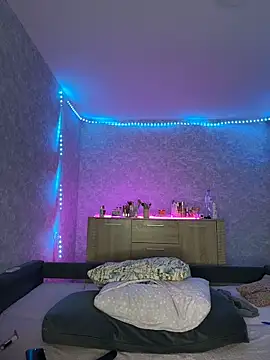 Evaaa Babiesss online show from November 15, 5:28 pm