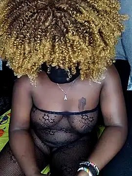 Snapshot of smileyboobs1 chatting on November 8, 10:13 pm smileyboobs1 online show from November 8, 10:13 pm