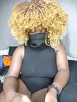 Snapshot of smileyboobs1 chatting on November 11, 1:33 am smileyboobs1 online show from November 11, 1:33 am