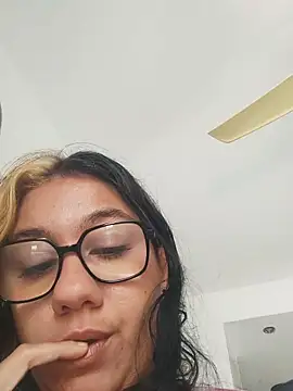 blvckbabyweed07 online show from April 1, 11:33 am