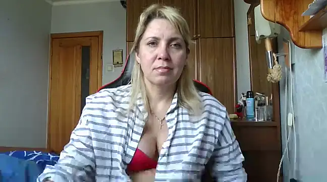 IrinaB1 online show from March 1, 7:41 am