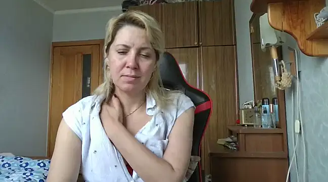 IrinaB1 online show from March 19, 12:12 pm