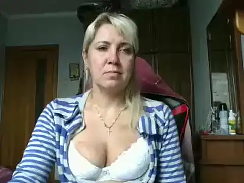 IrinaB1 online show from October 17, 7:11 am