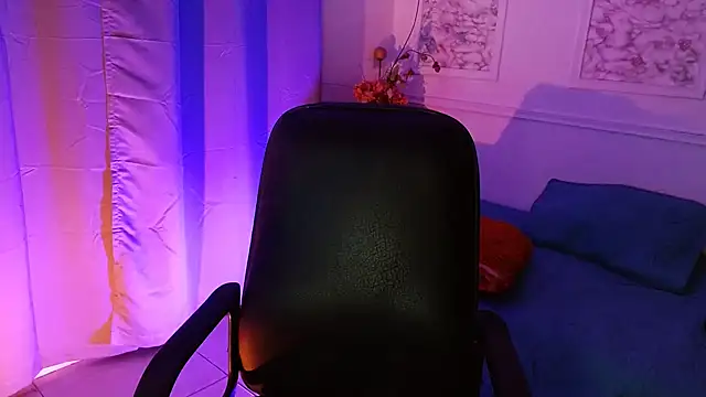 Susana hank2 online show from February 22, 9:15 pm