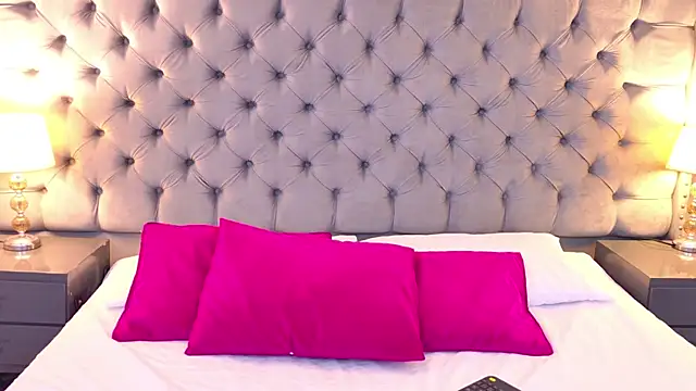 SamantaG online show from January 14, 1:37 pm