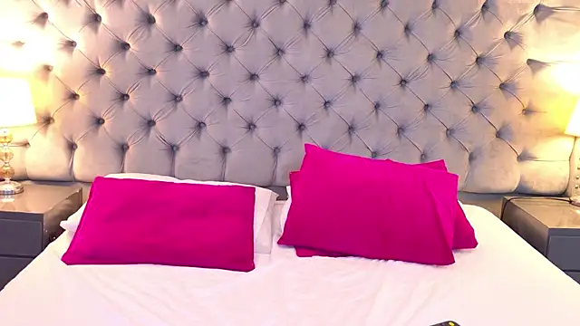 SamantaG online show from January 12, 1:40 pm