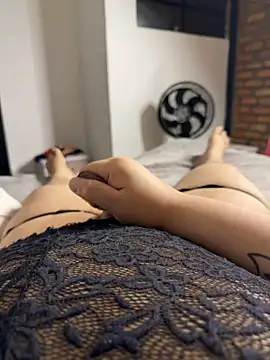 valenthottie online show from January 10, 10:27 pm