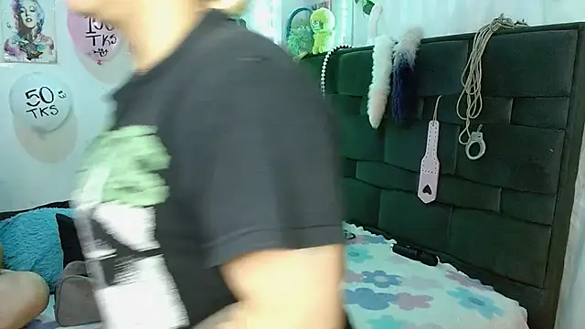 the lesbian game online show from March 21, 5:28 pm