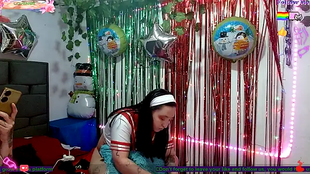 the lesbian game online show from December 22, 7:25 pm