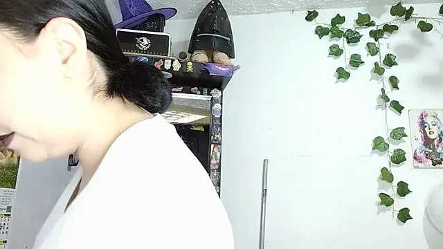 the lesbian game online show from March 25, 6:07 pm