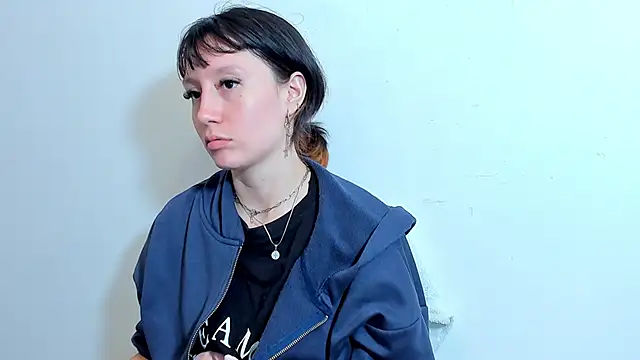 lizzy davis 1 online show from April 3, 3:46 am