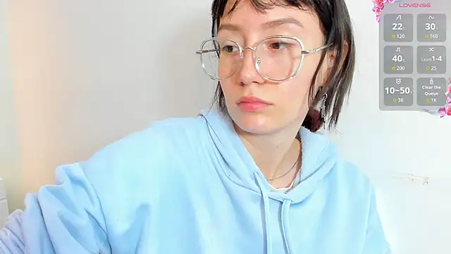 lizzy davis 1 online show from October 2, 4:05 am