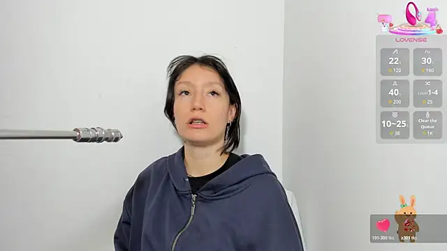 lizzy davis 1 online show from April 12, 3:43 am