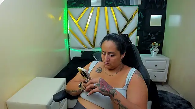 NikolPervertUnlimit online show from February 21, 3:30 am