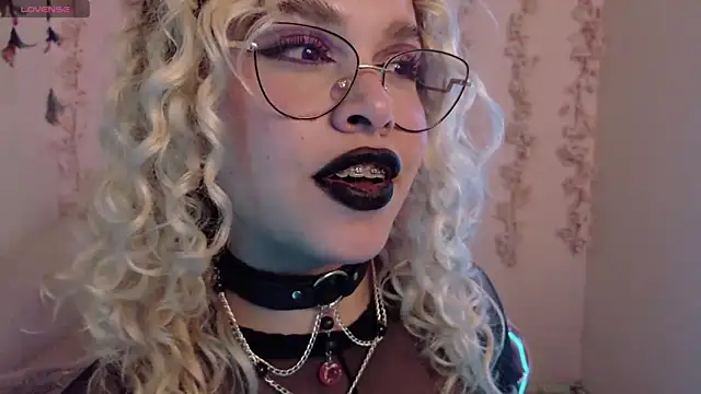 Haelycute online show from April 23, 4:19 am