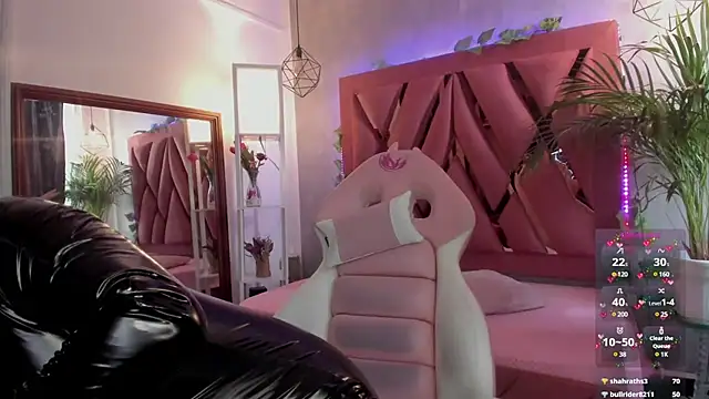 Haelycute online show from February 28, 2:31 pm