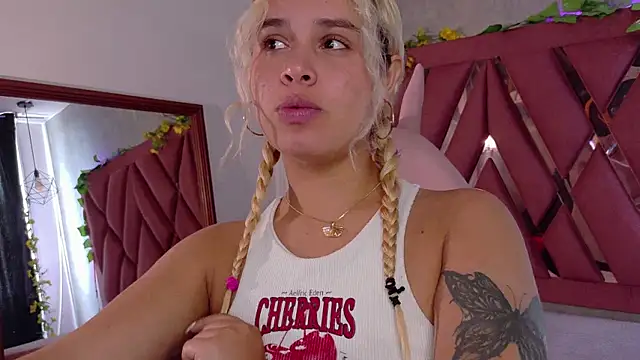 Haelycute online show from December 20, 12:41 pm