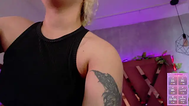 Haelycute online show from November 28, 12:05 pm