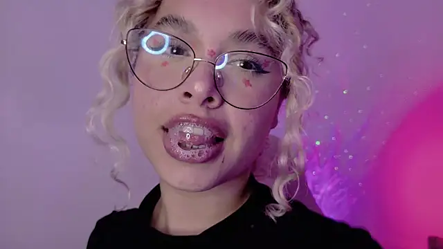Haelycute online show from June 25, 4:43 am