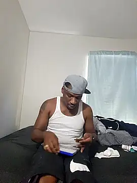 007Giovani online show from April 10, 11:01 pm