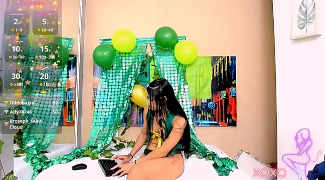 CristalLoren online show from March 17, 5:49 pm