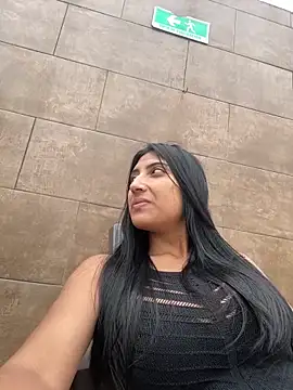 paulett2024 online show from April 3, 7:42 pm