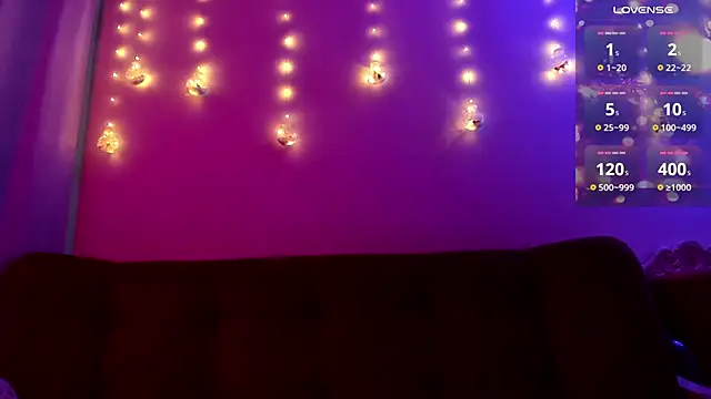 Snapshot of ohpetitemuse chatting on November 14, 7:17 pm ohpetitemuse online show from November 14, 7:17 pm