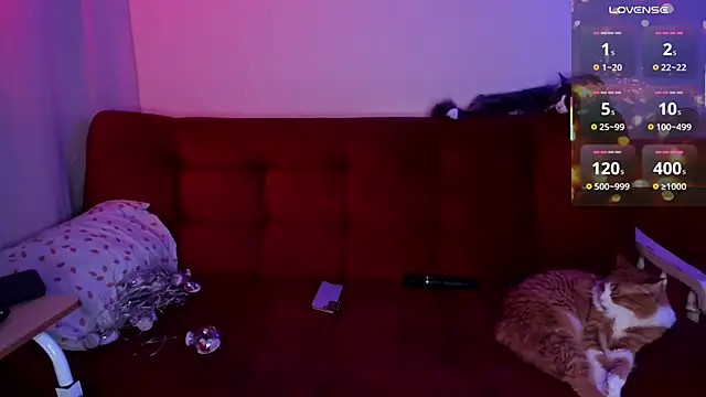 Snapshot of ohpetitemuse chatting on November 7, 12:15 am ohpetitemuse online show from November 7, 12:15 am