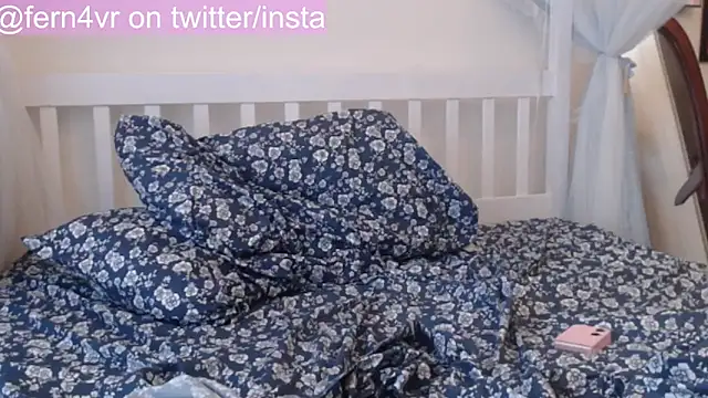 fern4ever online show from April 17, 1:30 am