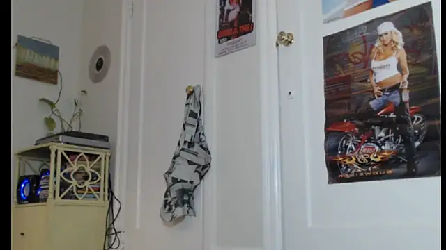 fern4ever online show from March 8, 11:28 pm