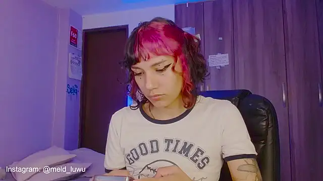 melissahowl online show from May 8, 10:35 pm