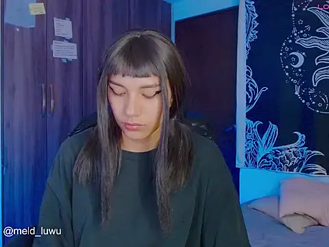 melissahowl online show from April 8, 11:39 pm