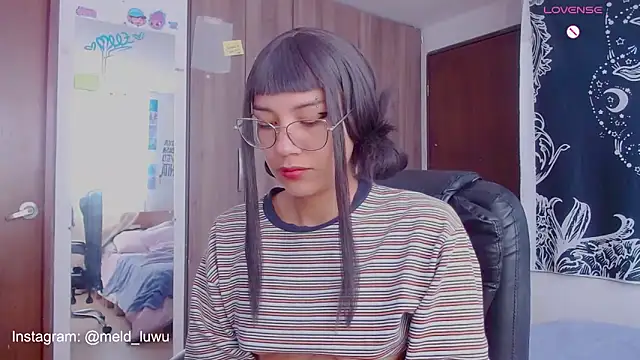 melissahowl online show from April 14, 2:33 pm