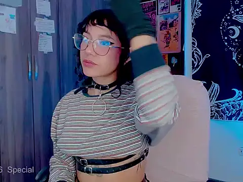 melissahowl online show from October 28, 2:05 pm