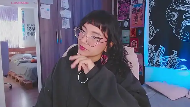 melissahowl online show from November 6, 4:22 pm