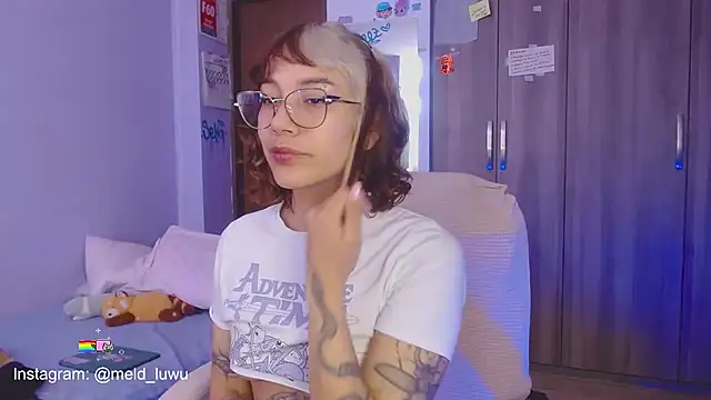 melissahowl online show from May 19, 6:59 pm